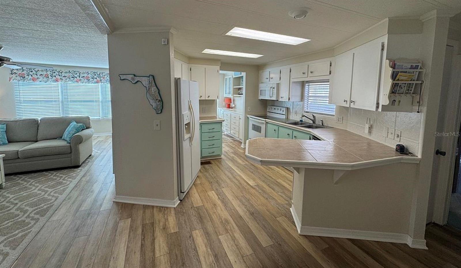 Image 2 of 23 For 3301 Alt 19  162