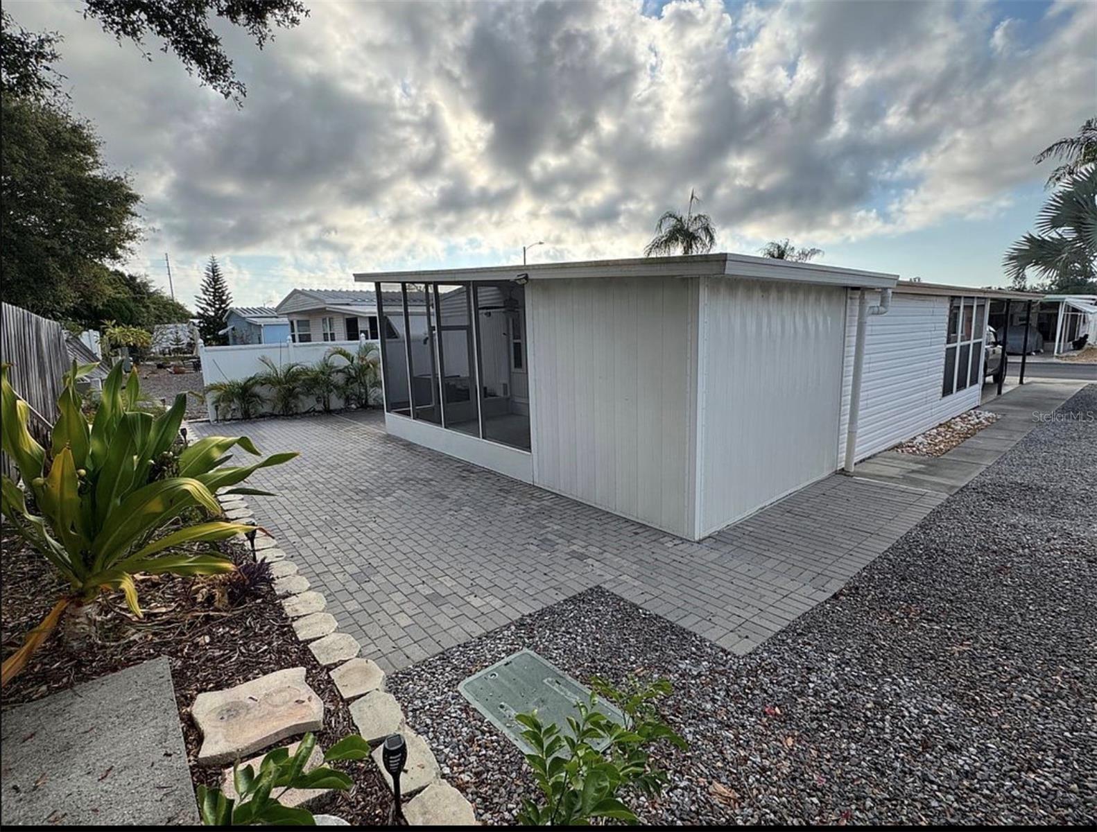 Image 21 of 23 For 3301 Alt 19  162