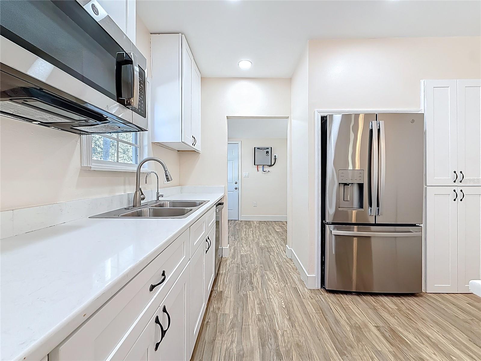 Image 11 of 33 For 1247 Highland Street N