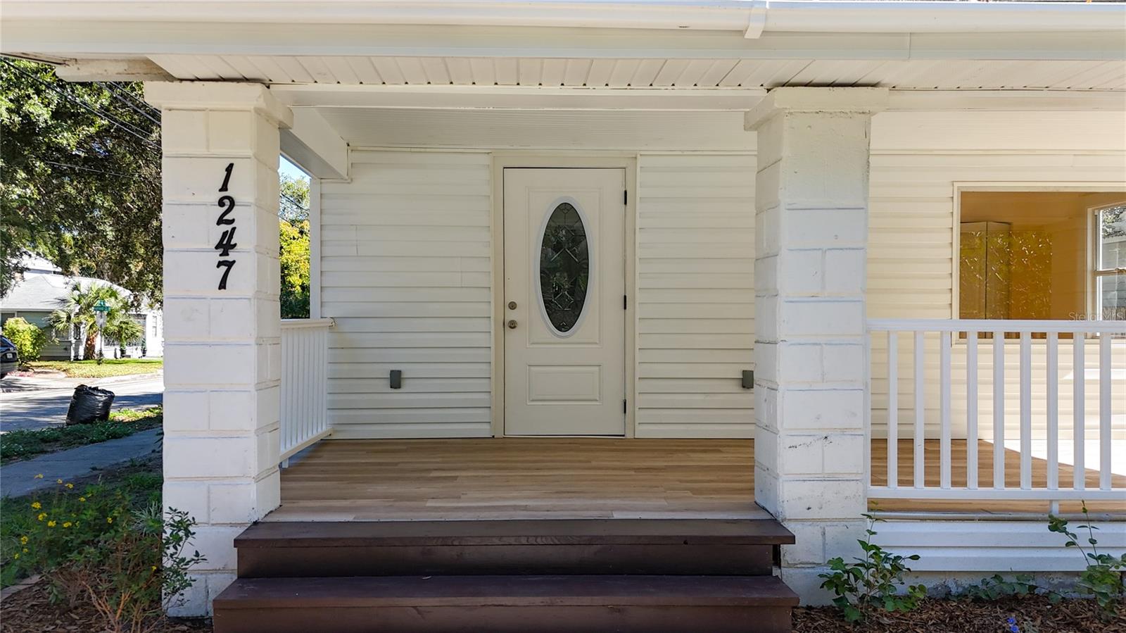 Image 3 of 33 For 1247 Highland Street N