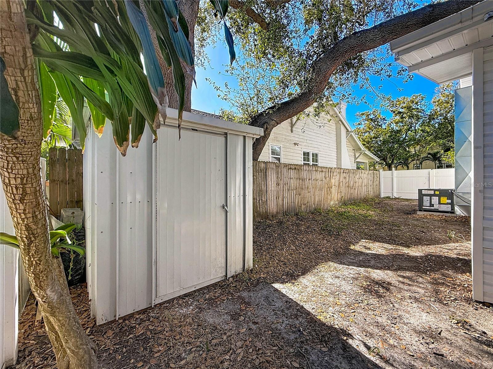 Image 30 of 33 For 1247 Highland Street N