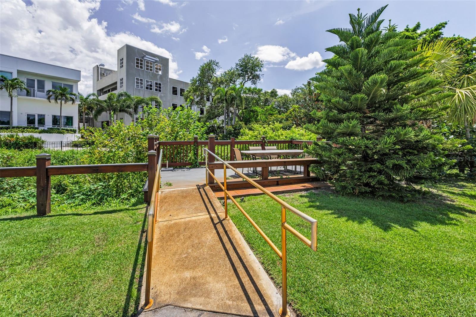 Image 19 of 33 For 200 16th Street N