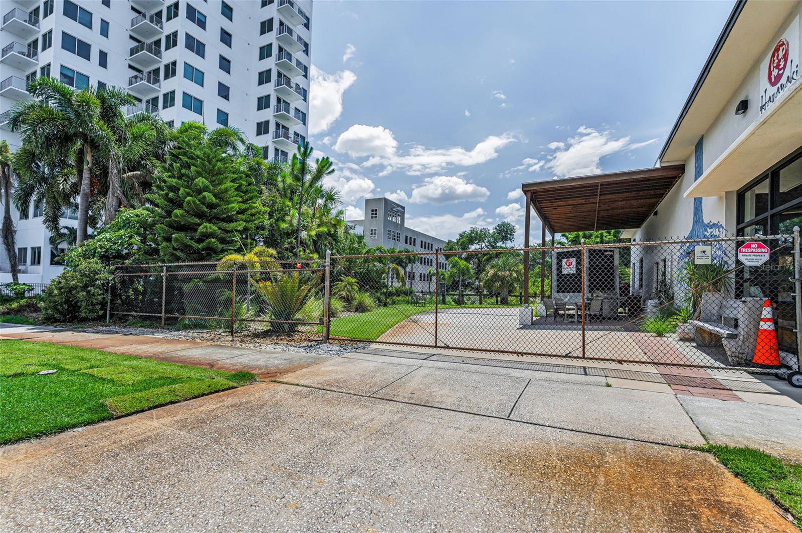 Image 32 of 33 For 200 16th Street N