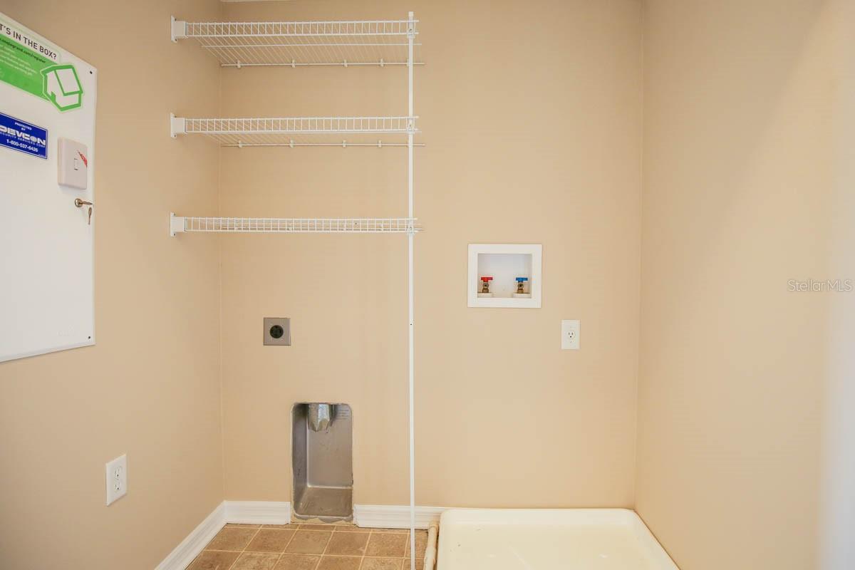 Image 10 of 17 For 15834 Fishhawk View Drive