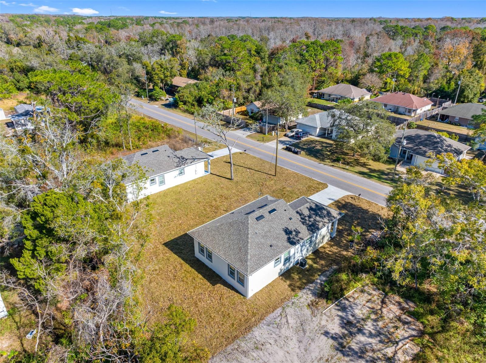 Image 34 of 50 For 10247 Lake Drive