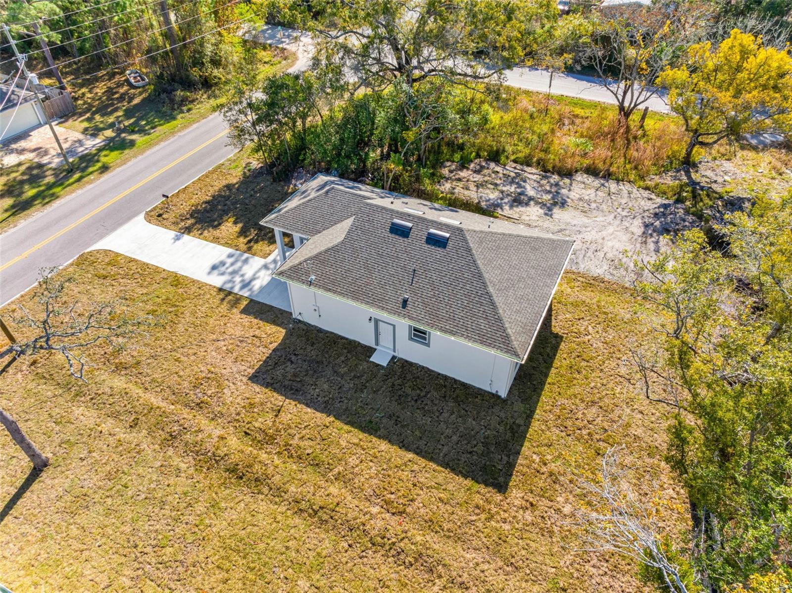 Image 36 of 50 For 10247 Lake Drive