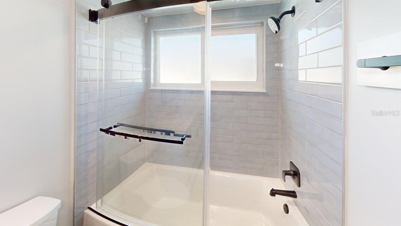 Image 16 of 19 For 500 129th Avenue E 1