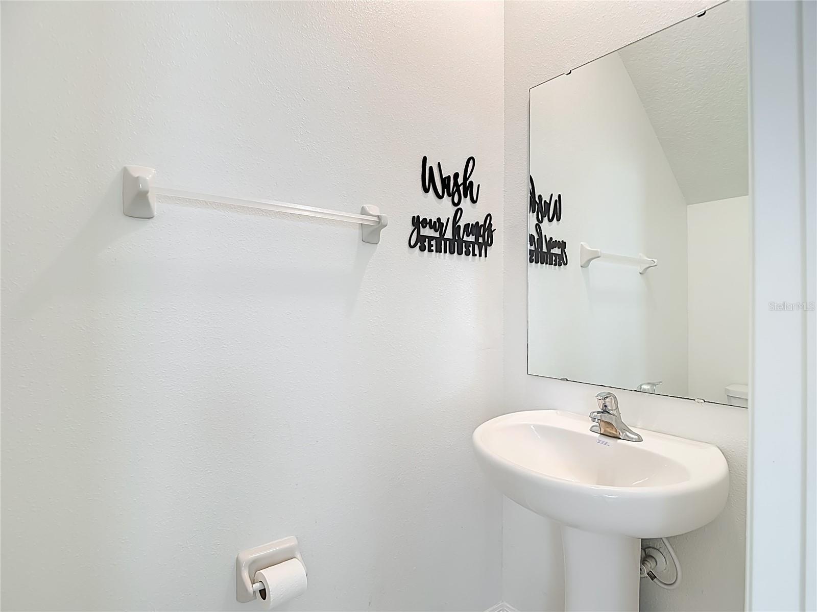 Image 10 of 21 For 6050 Acara Lane