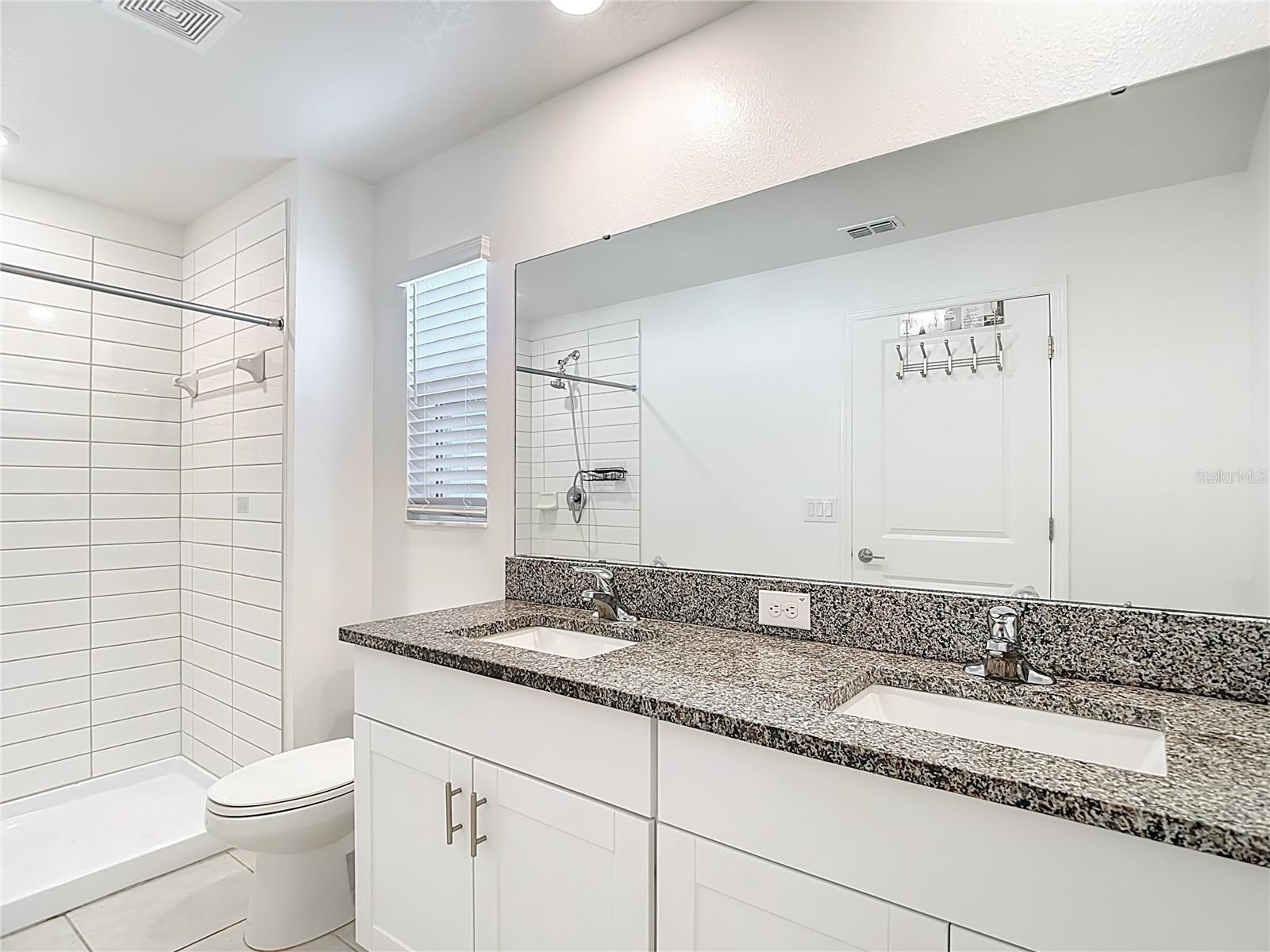 Image 12 of 21 For 6050 Acara Lane