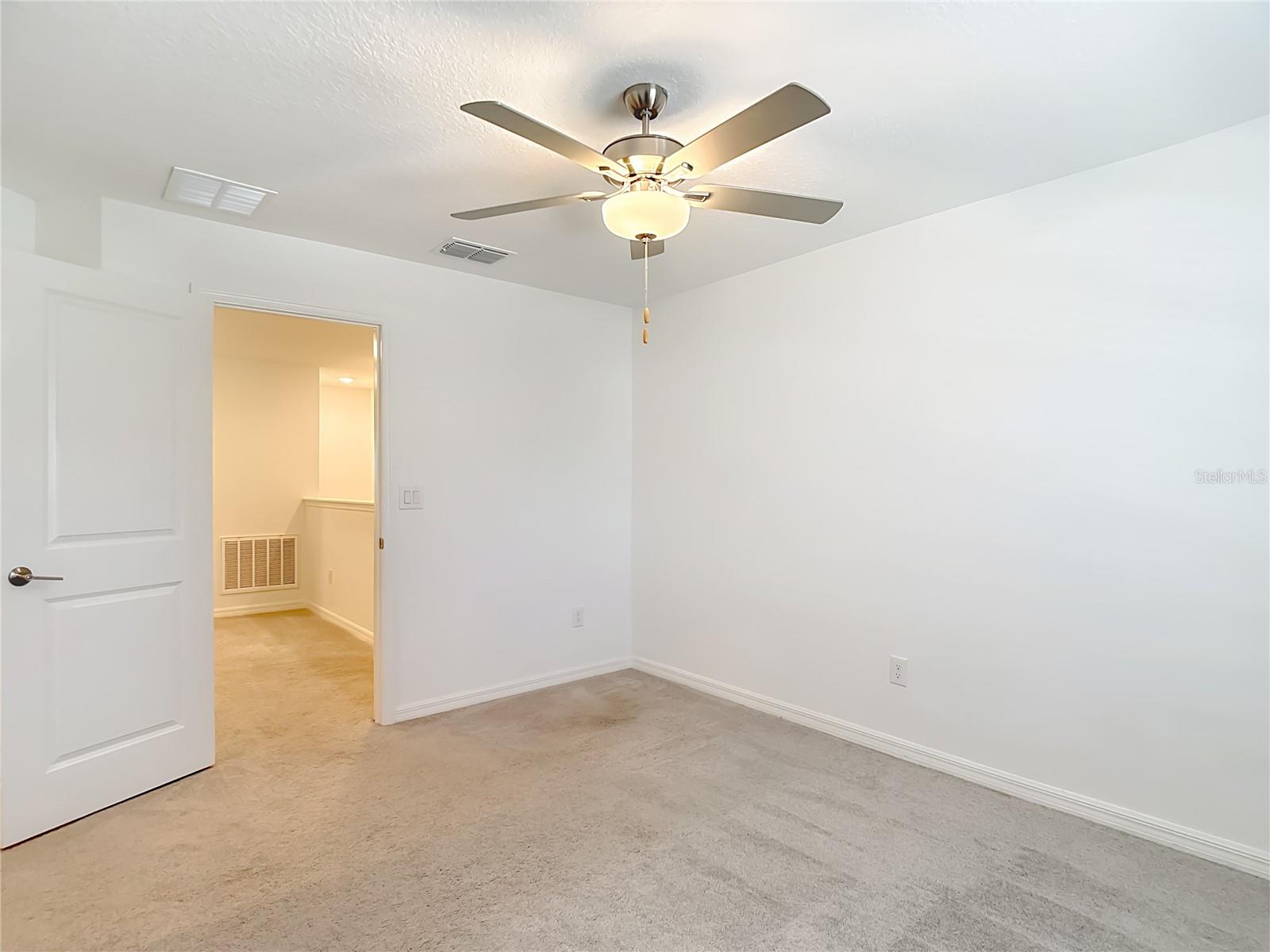 Image 14 of 21 For 6050 Acara Lane