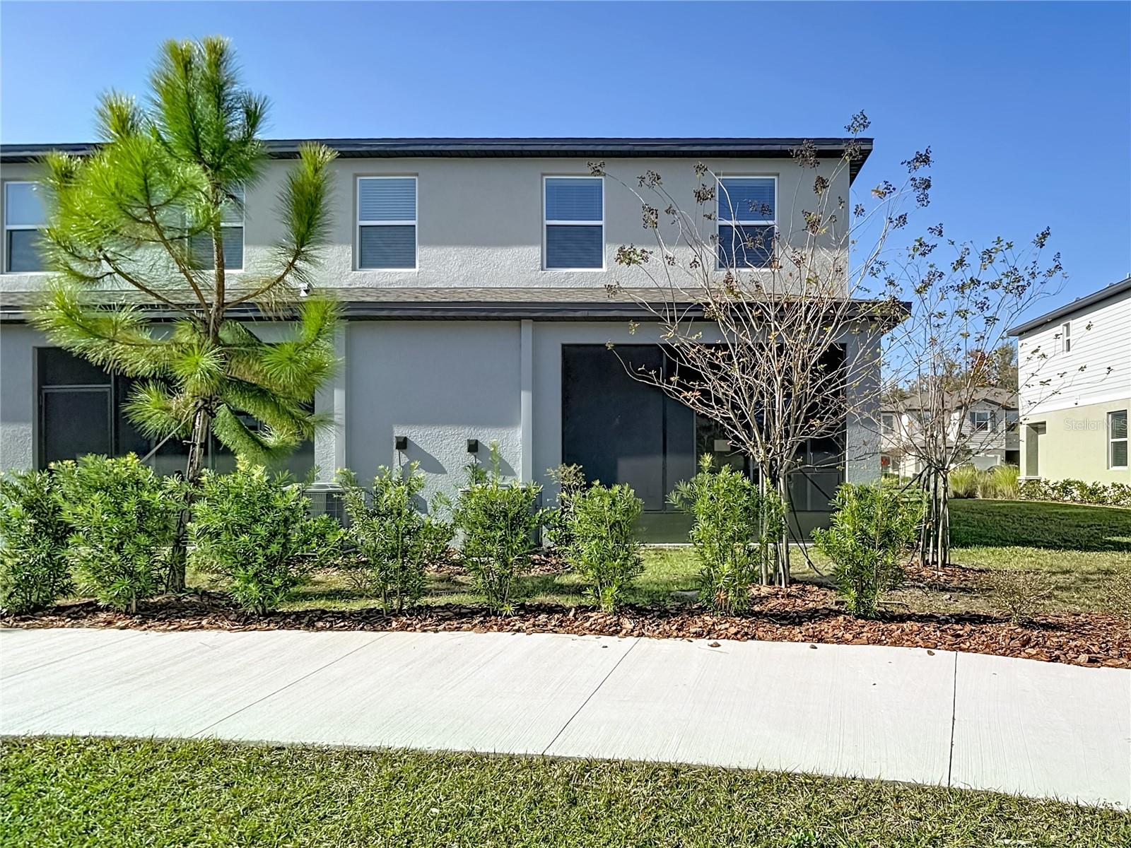 Image 18 of 21 For 6050 Acara Lane