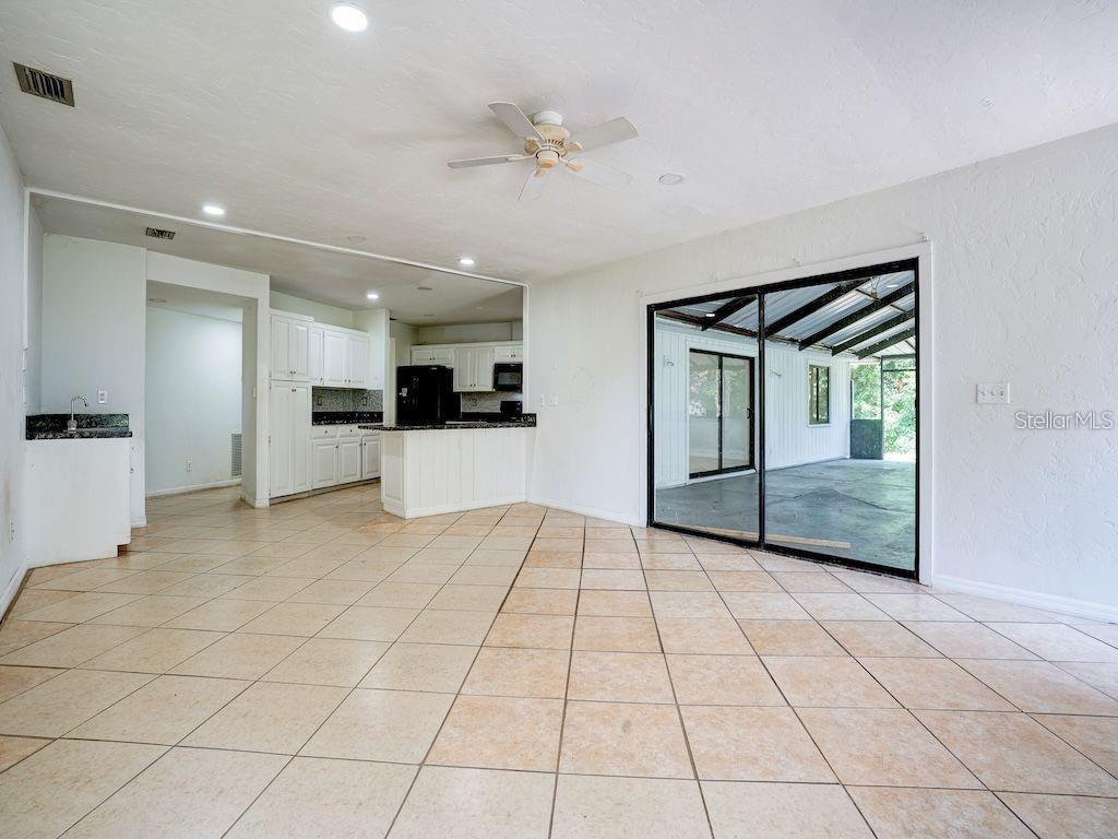 Image 11 of 24 For 5 Nottingham Way