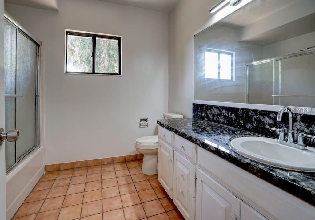 Image 19 of 24 For 5 Nottingham Way