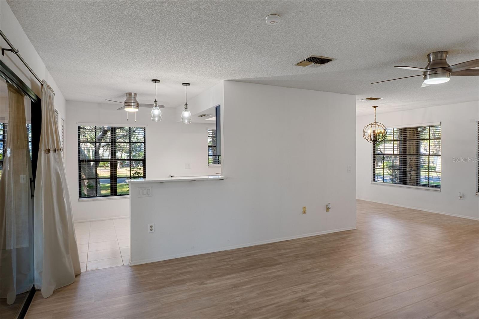 Image 10 of 76 For 2129 Point O Woods Court