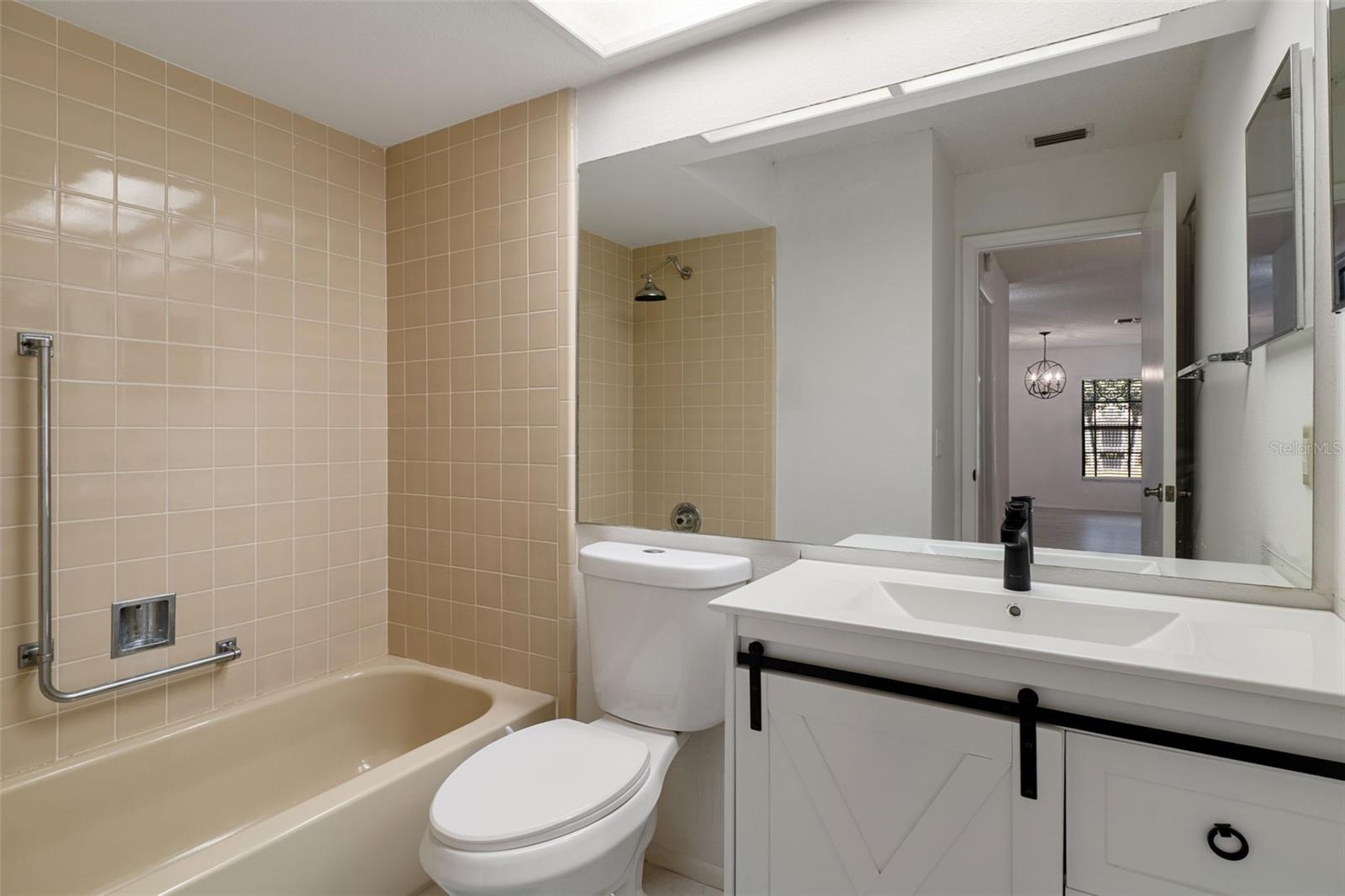 Image 21 of 76 For 2129 Point O Woods Court