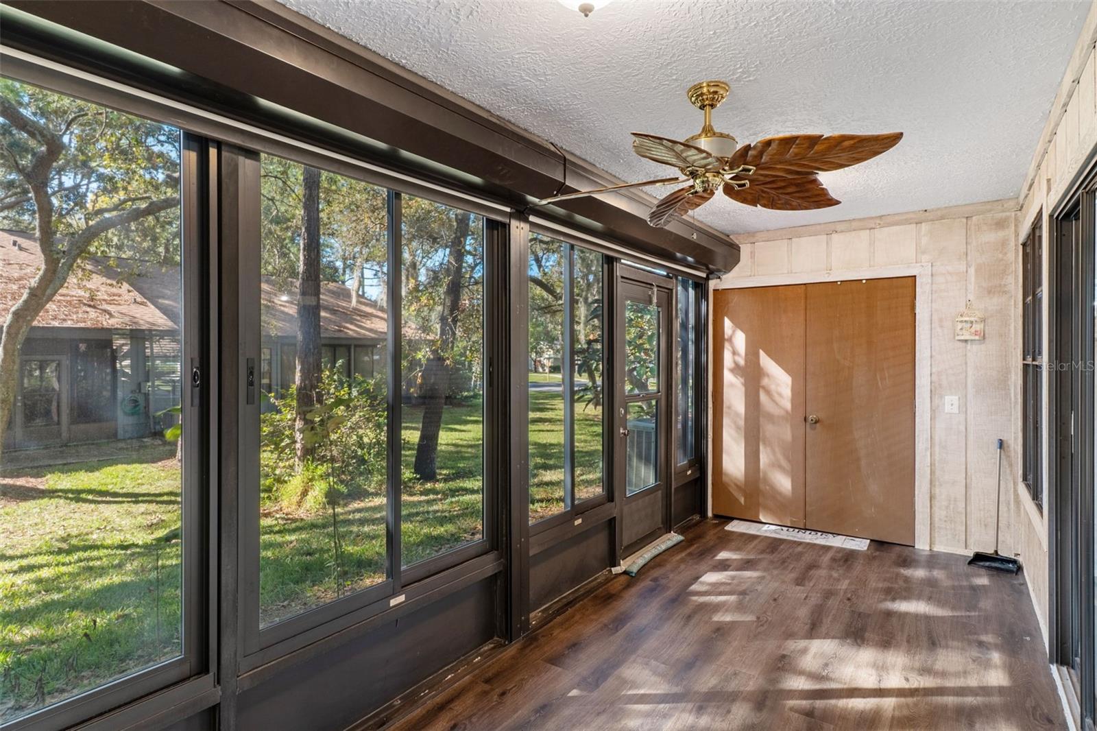 Image 22 of 76 For 2129 Point O Woods Court