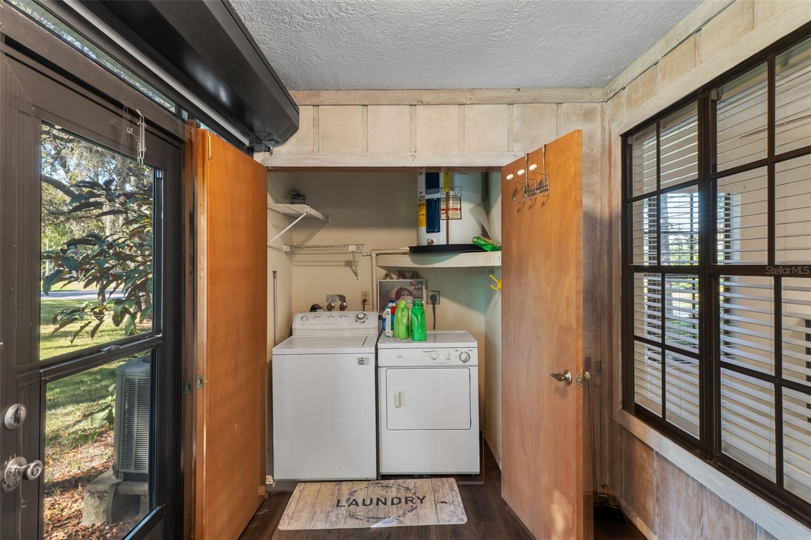 Image 24 of 76 For 2129 Point O Woods Court