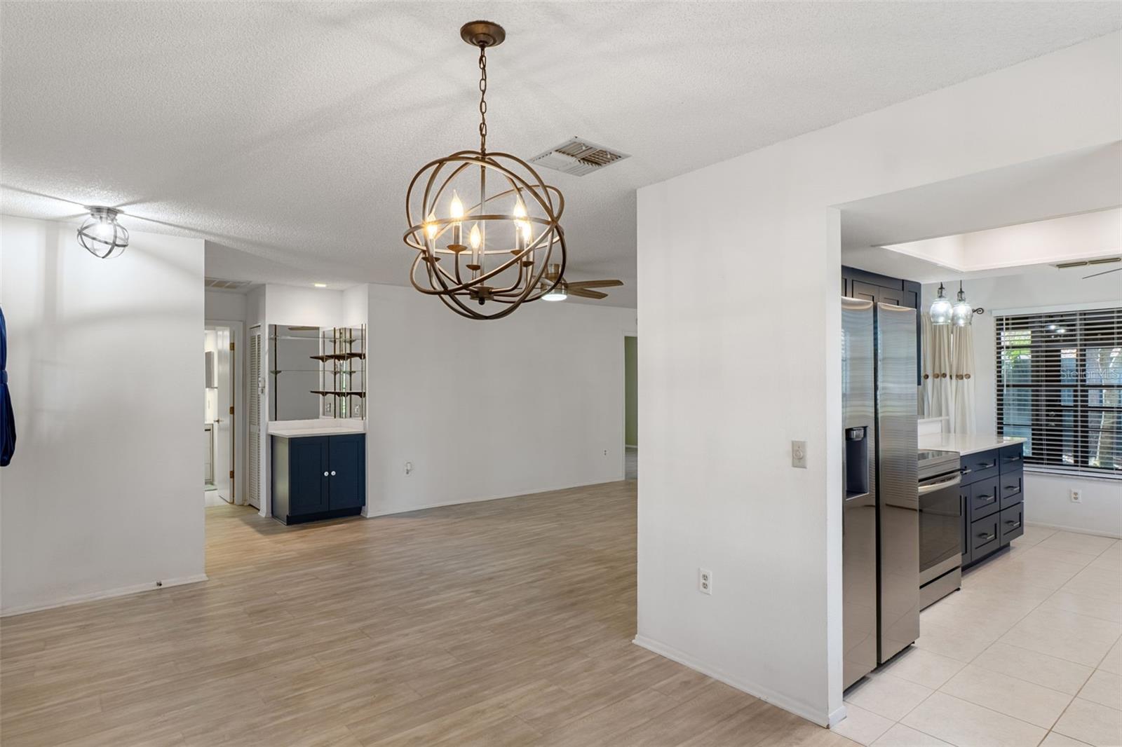 Image 8 of 76 For 2129 Point O Woods Court