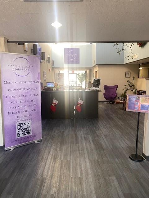 Image 6 of 13 For 1253 Park Street