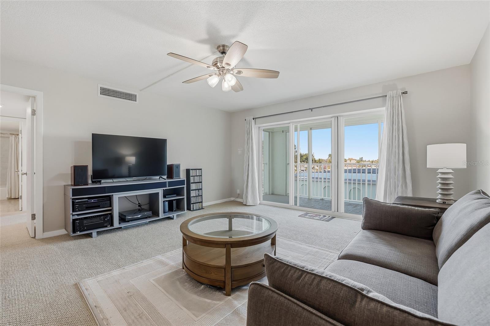 Image 8 of 30 For 400 64th Avenue 202