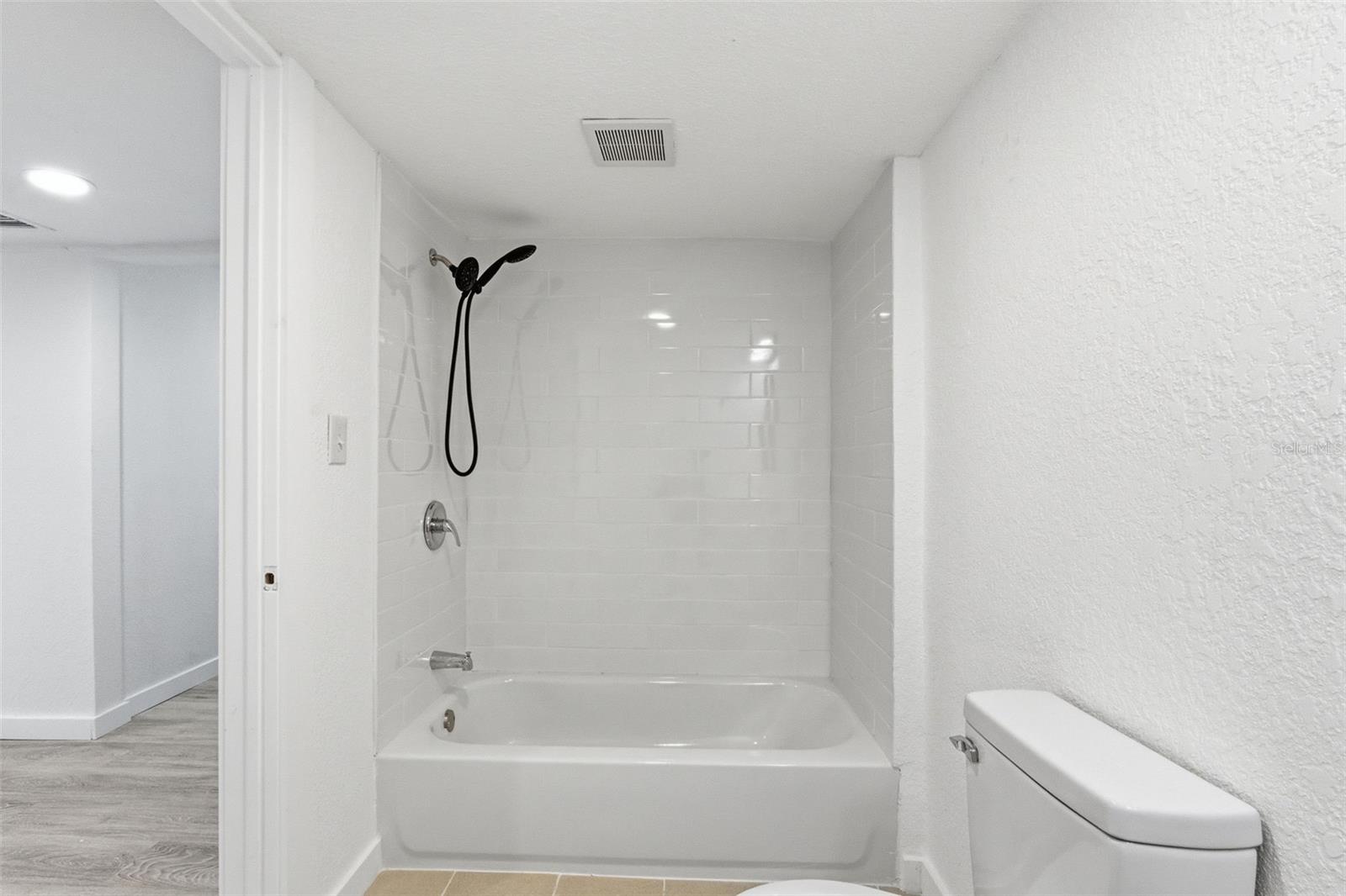 Image 17 of 29 For 4603 Webster Street