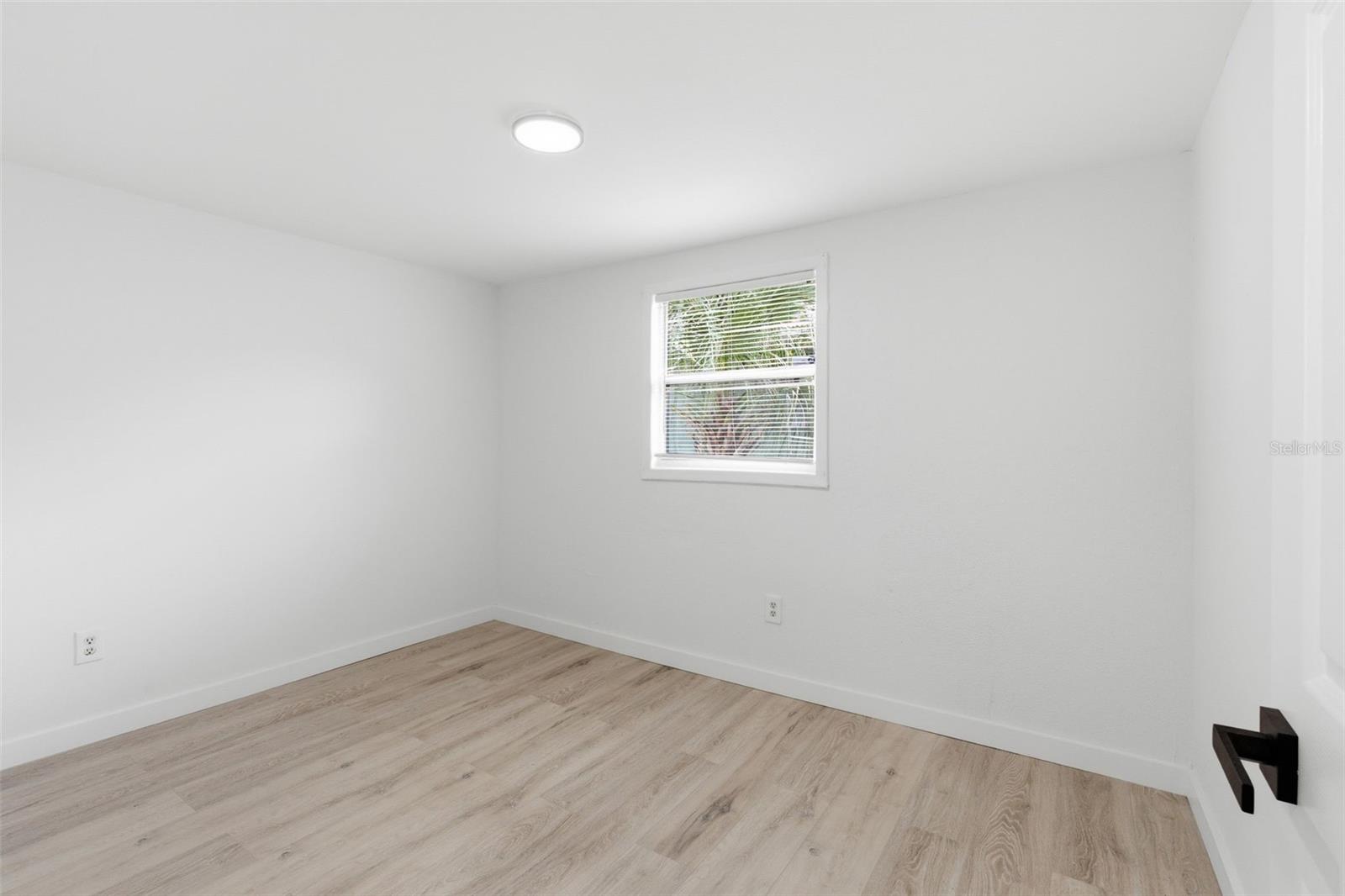 Image 19 of 29 For 4603 Webster Street