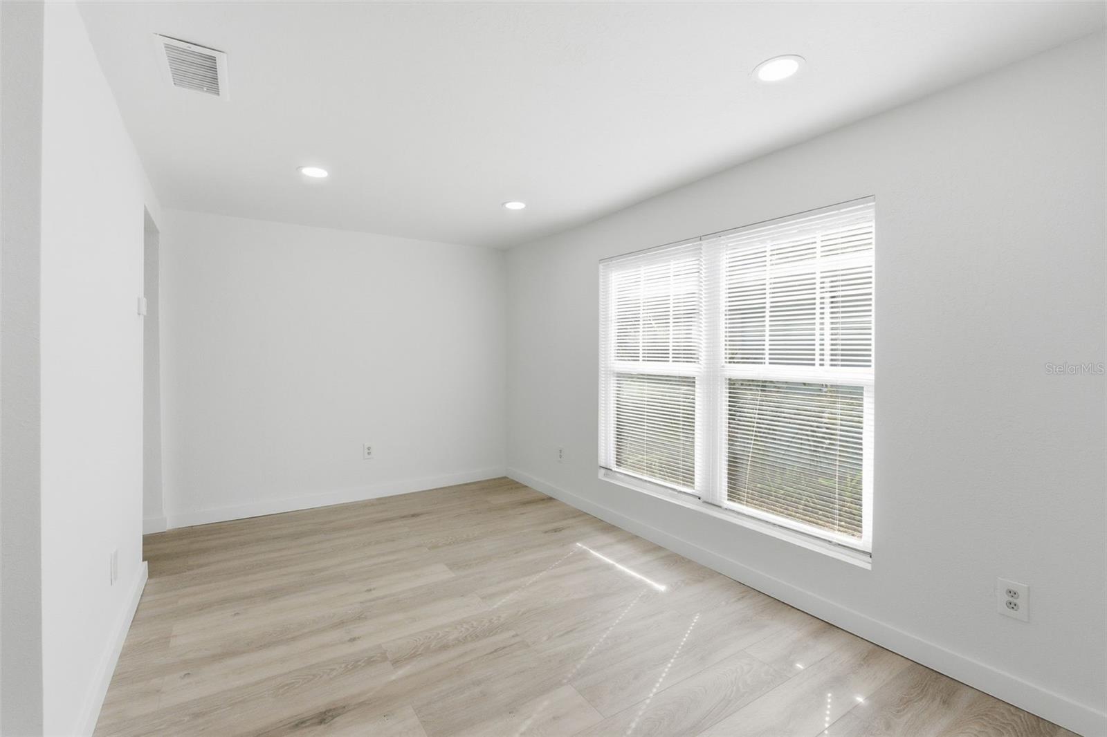 Image 27 of 29 For 4603 Webster Street