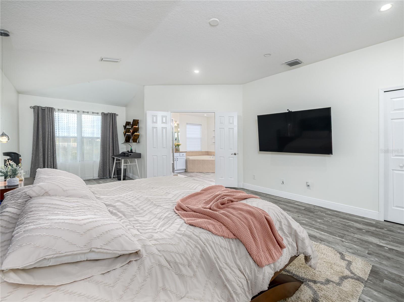 Image 23 of 50 For 4015 Duke Firth Street