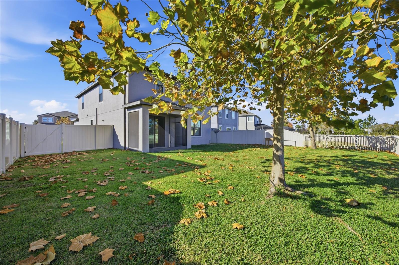 Image 28 of 44 For 19656 Long Lake Ranch Boulevard