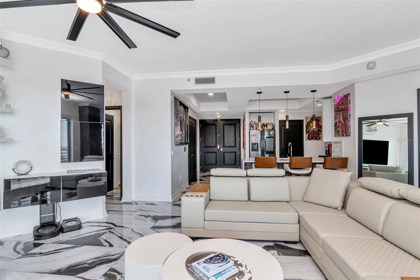 Image 5 of 80 For 1209 Cumberland Avenue 1701