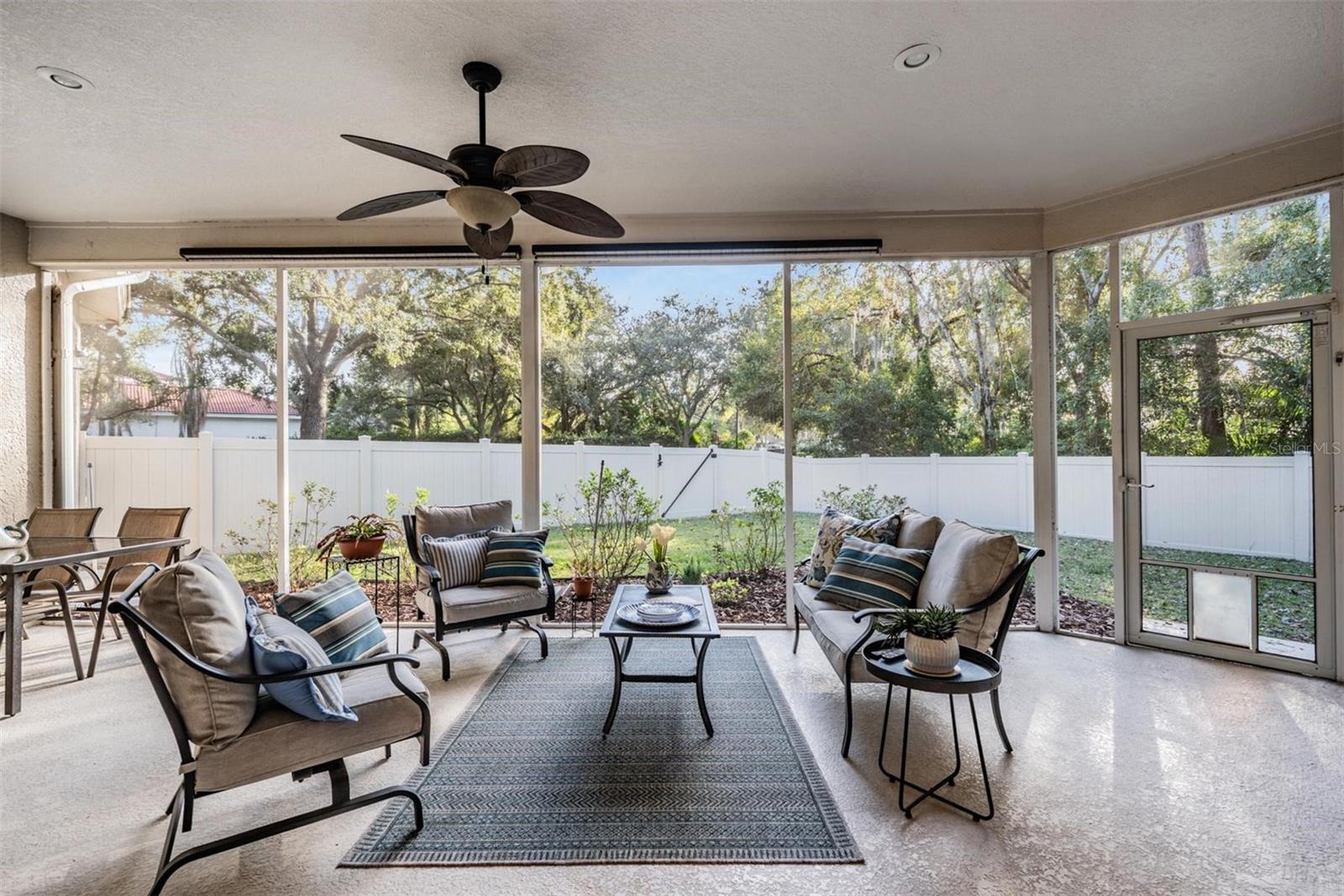 Image 29 of 50 For 1558 Lake Woodlands Parkway