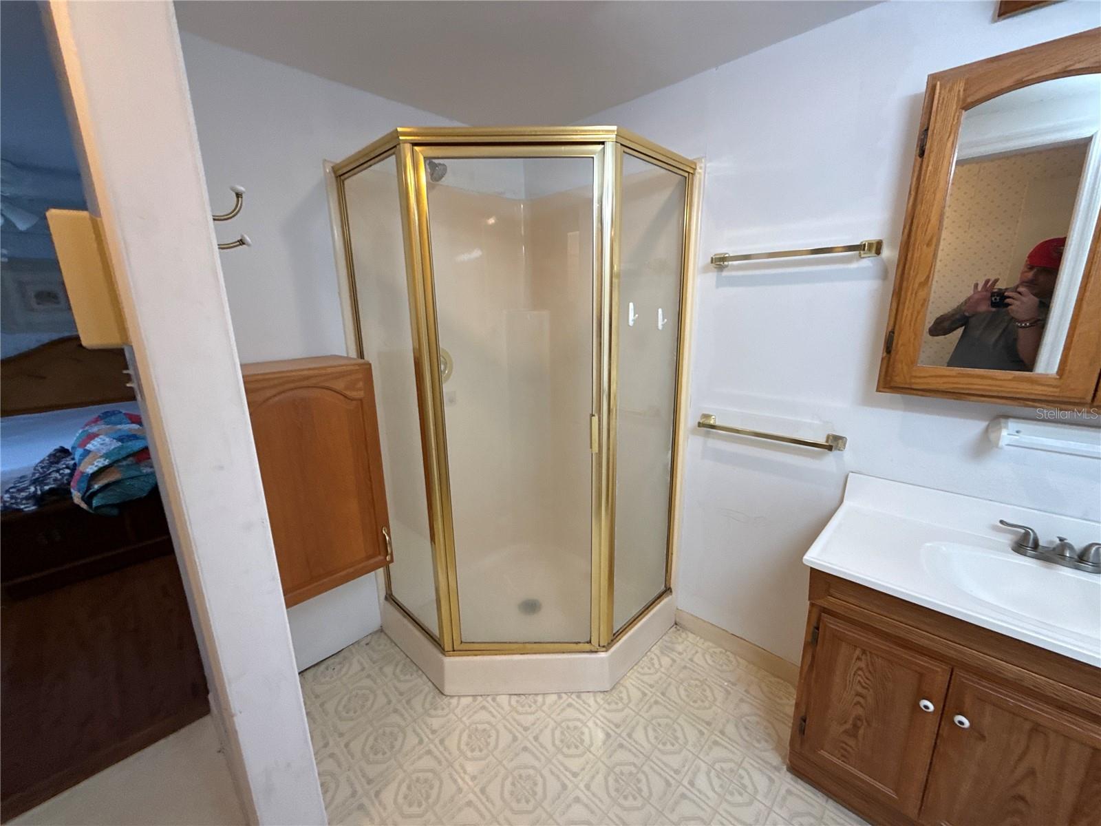 Image 28 of 36 For 5770 Chipola Circle