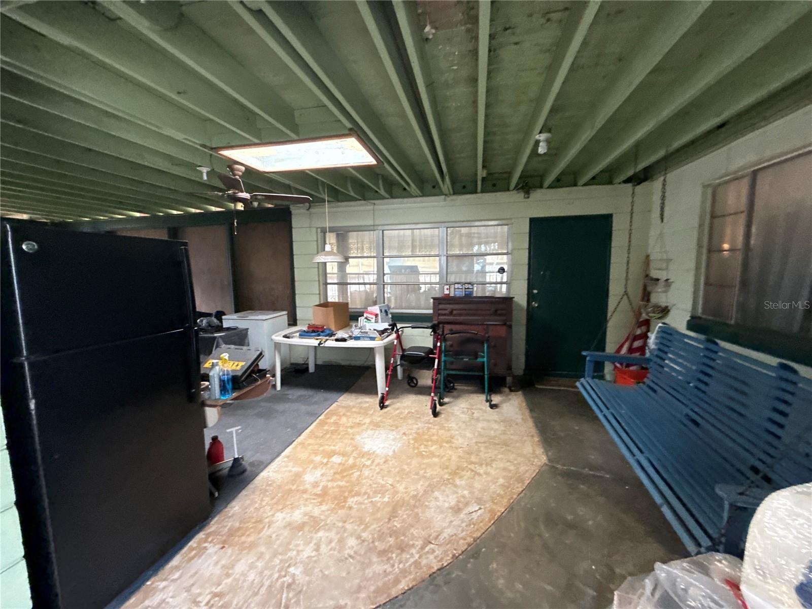 Image 31 of 36 For 5770 Chipola Circle