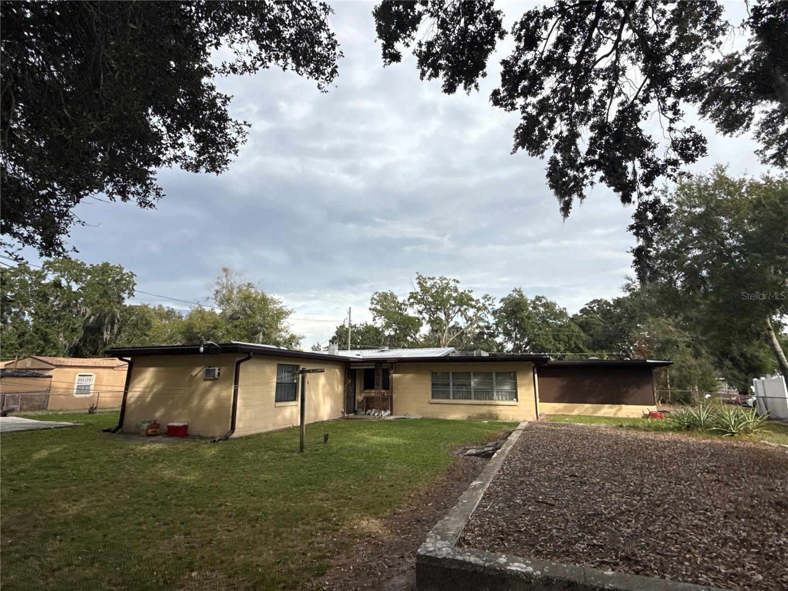 Image 35 of 36 For 5770 Chipola Circle