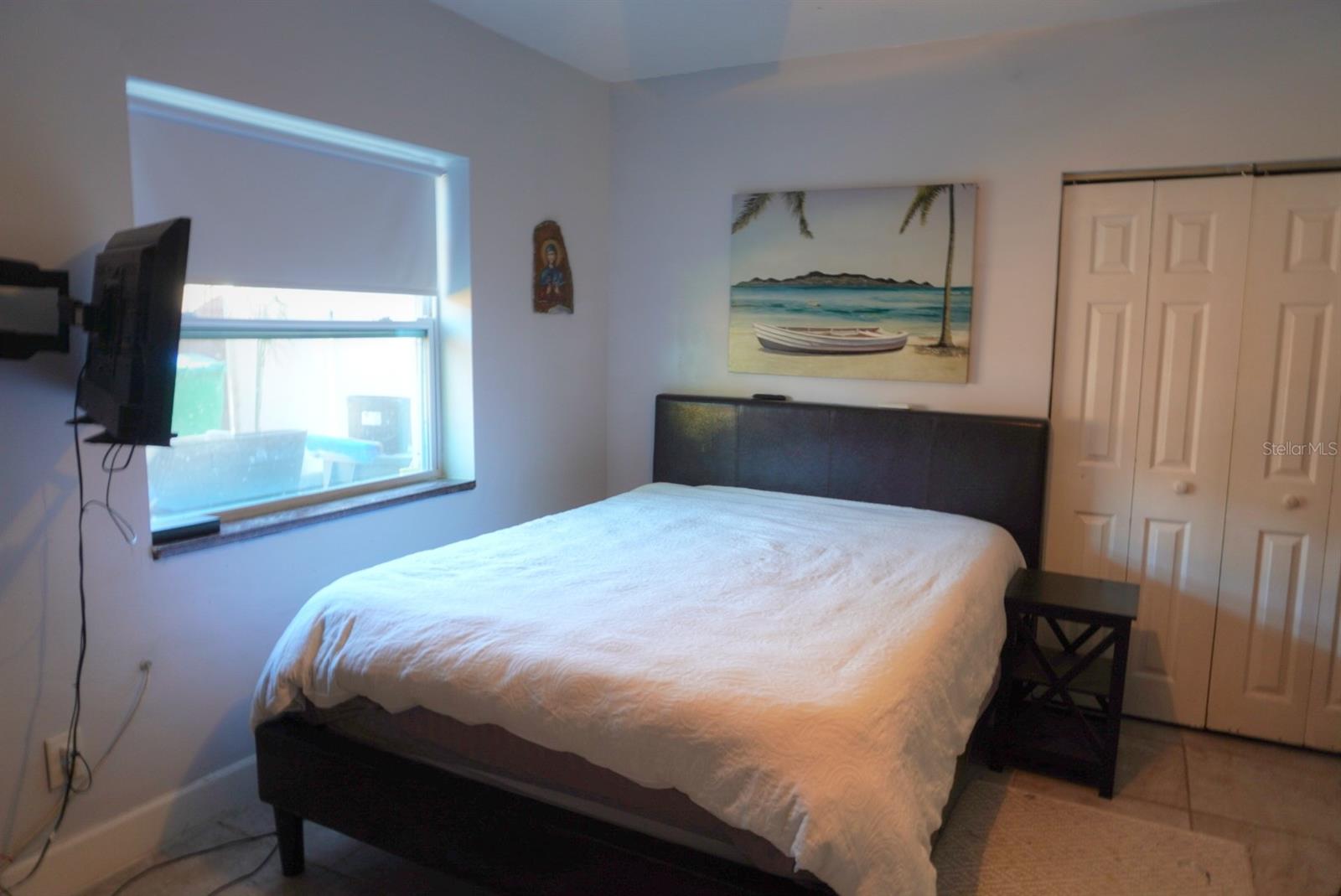 Image 11 of 21 For 11645 Oxford Street