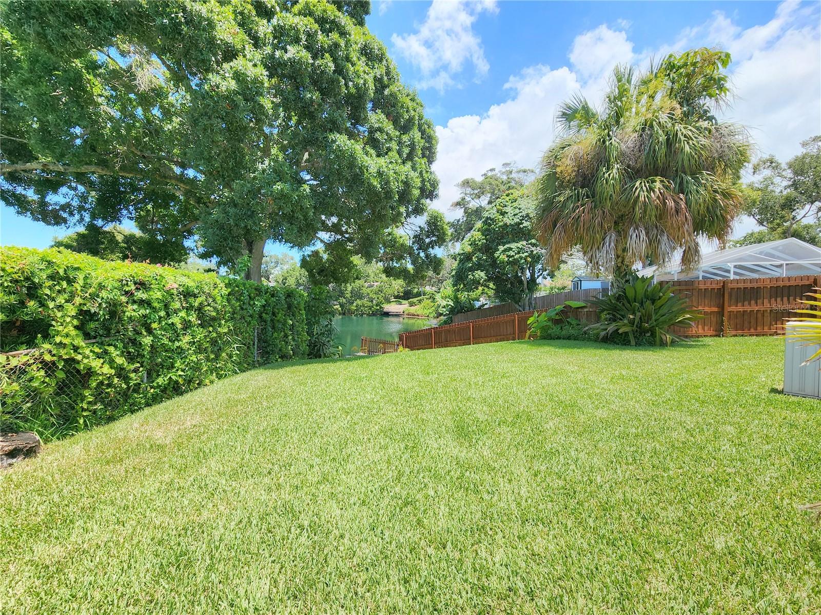 Image 20 of 21 For 11645 Oxford Street