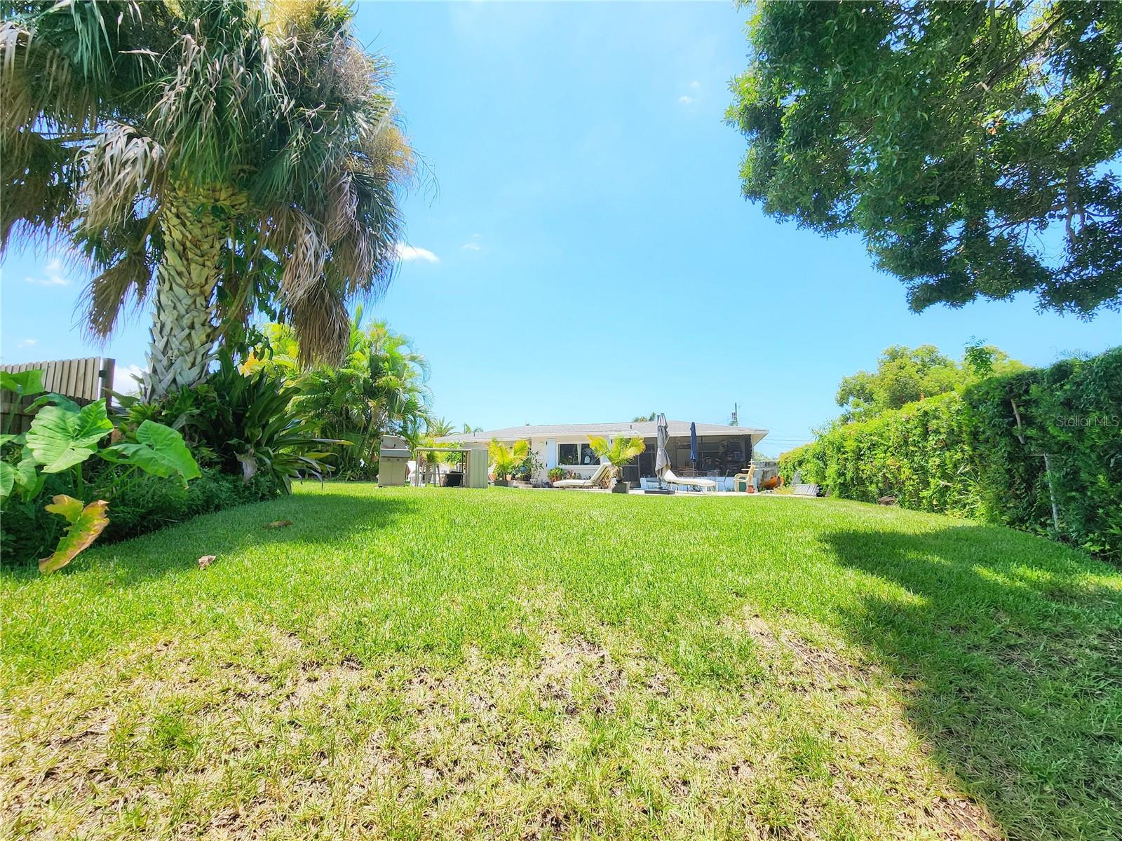 Image 21 of 21 For 11645 Oxford Street