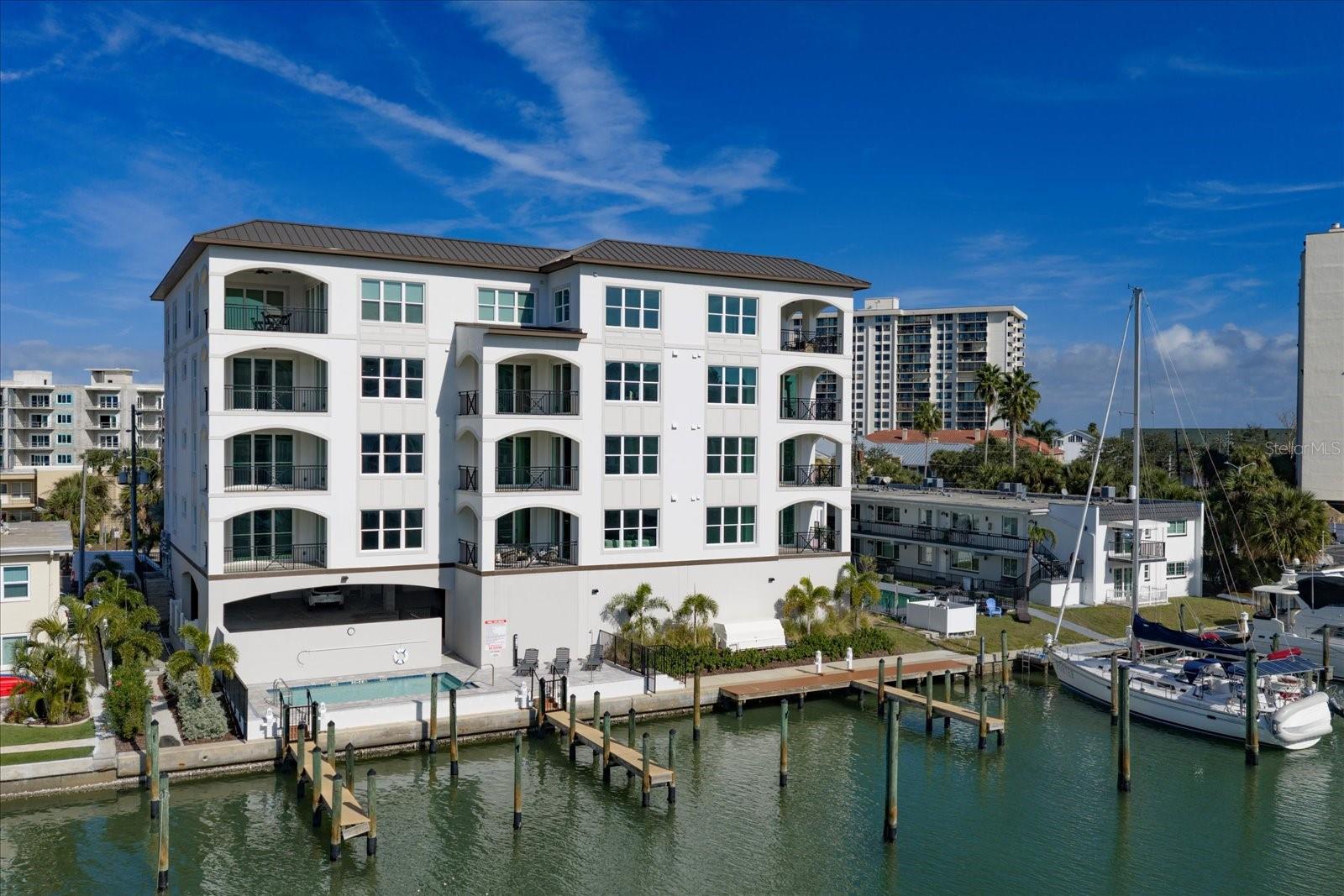 Image 12 of 16 For 211 Dolphin Point 5