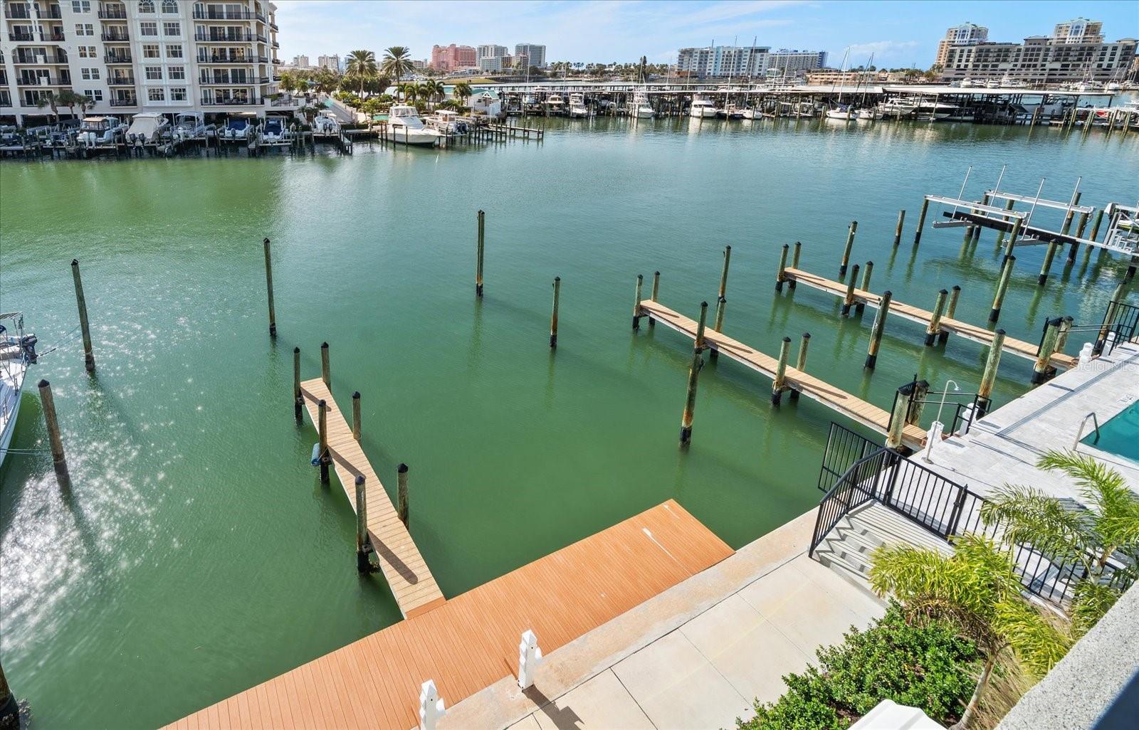 Image 4 of 16 For 211 Dolphin Point 2