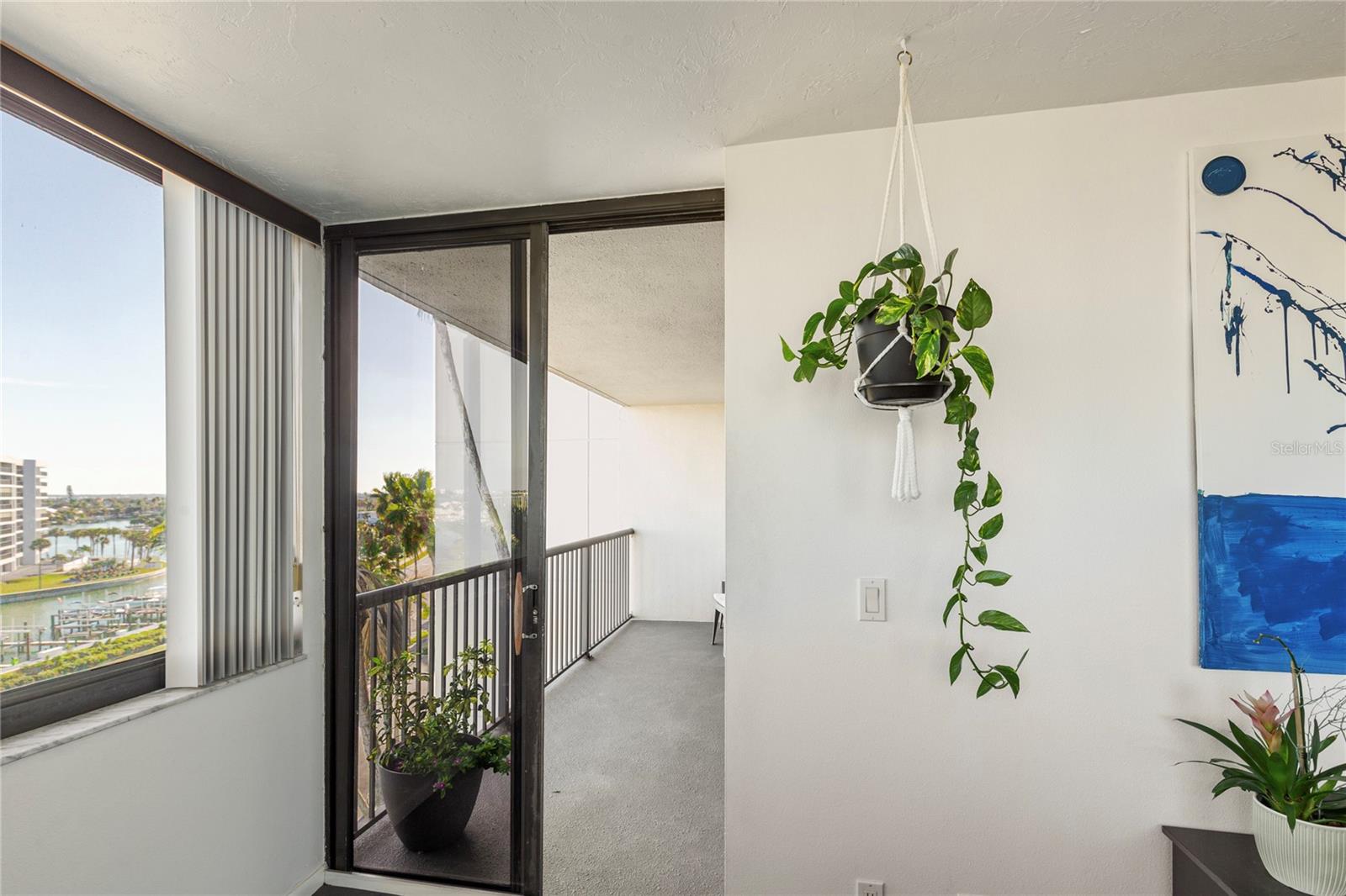 Listing photo id 16 for 1600 Gulf Boulevard 617