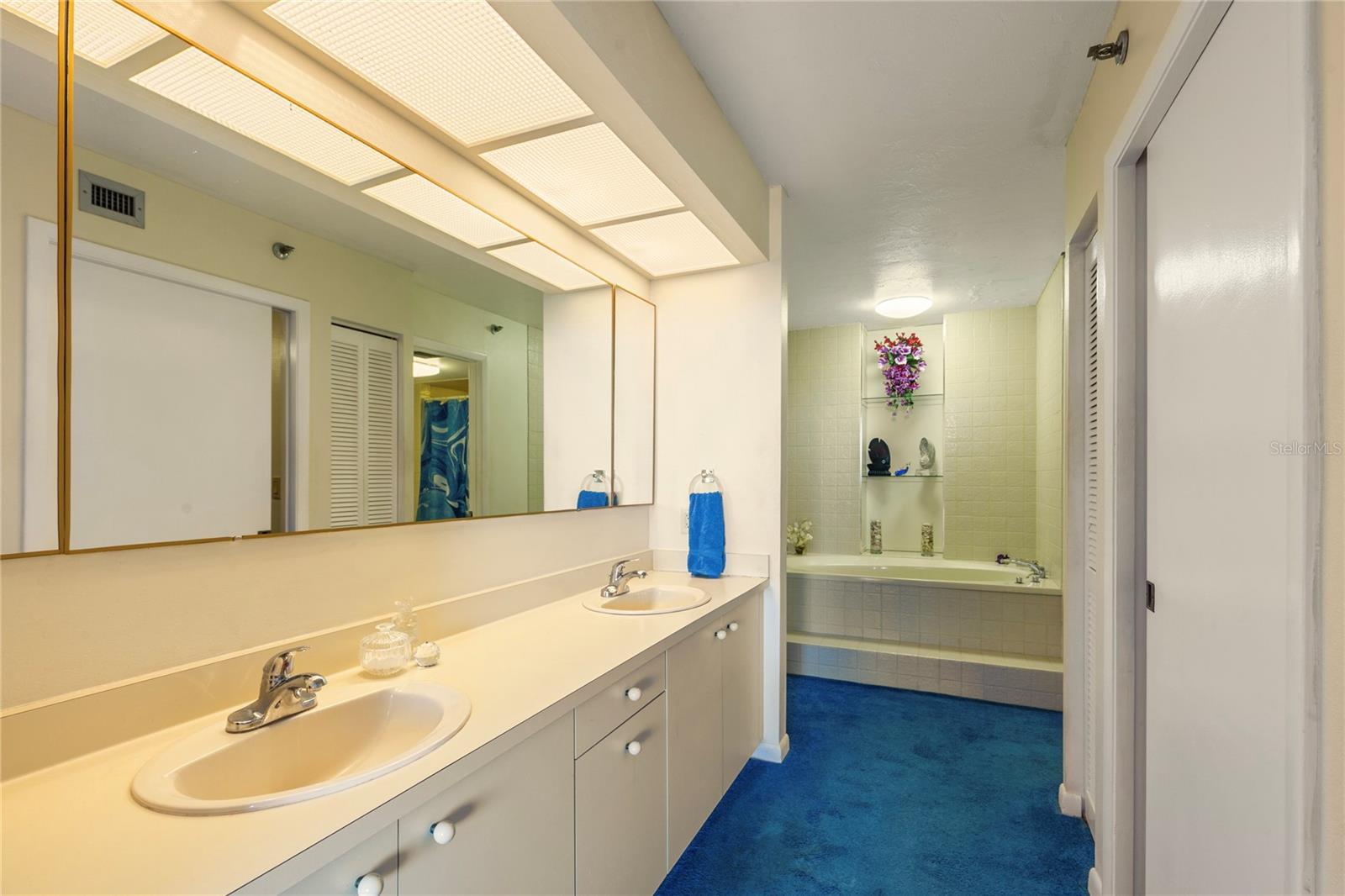 Listing photo id 25 for 1600 Gulf Boulevard 617