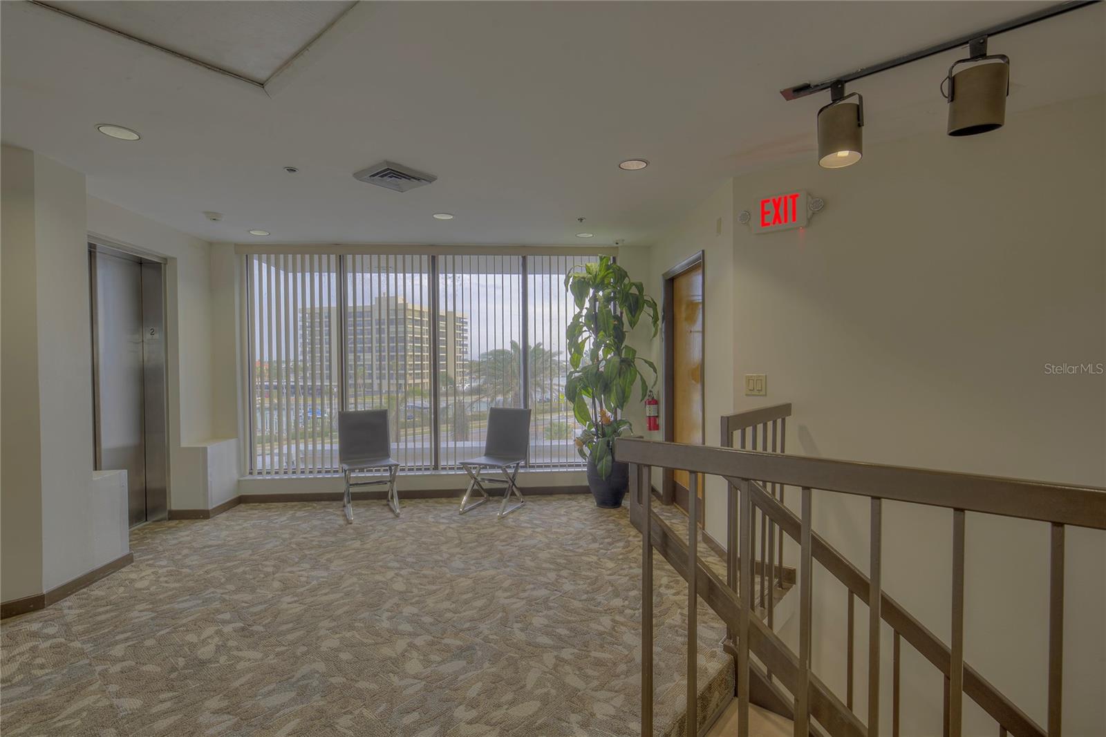 Listing photo id 45 for 1600 Gulf Boulevard 617