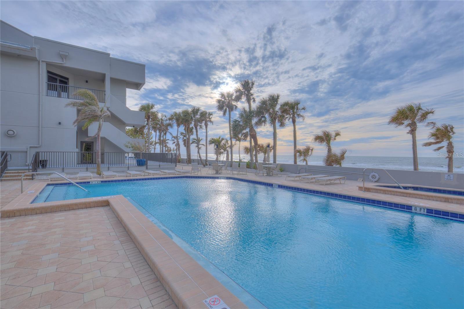 Listing photo id 55 for 1600 Gulf Boulevard 617