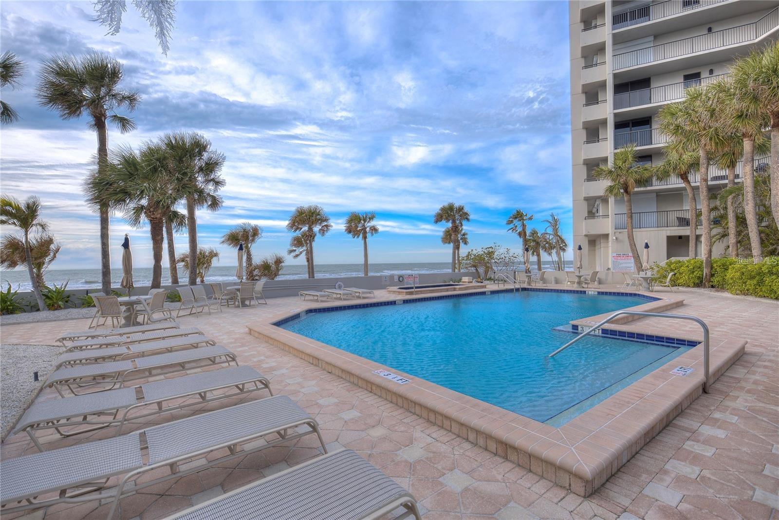 Listing photo id 56 for 1600 Gulf Boulevard 617