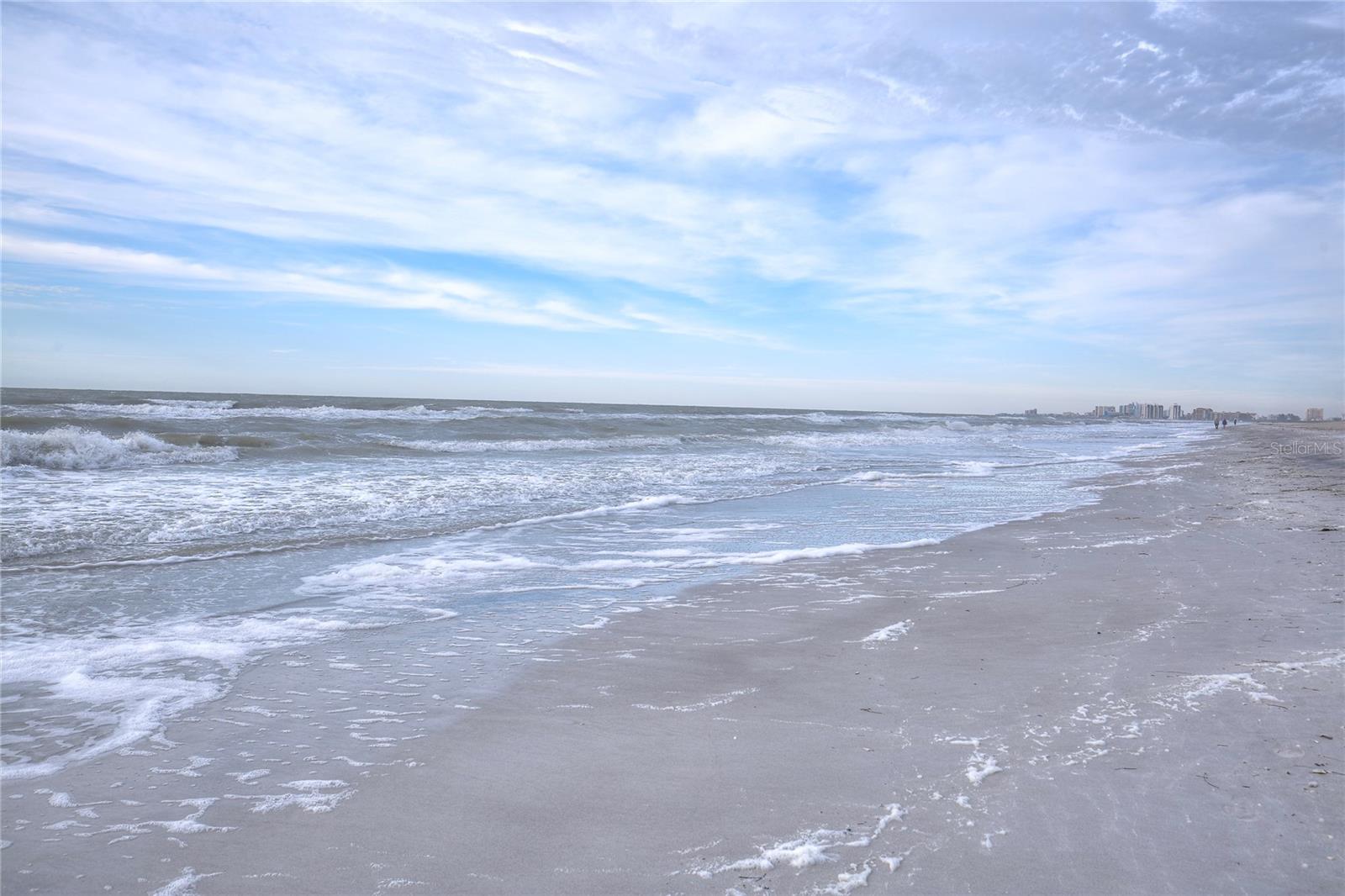 Listing photo id 59 for 1600 Gulf Boulevard 617