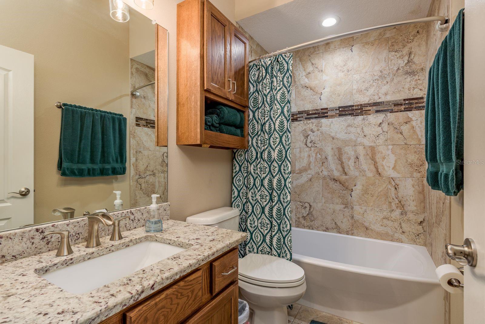 Image 23 of 43 For 12097 Thames Avenue