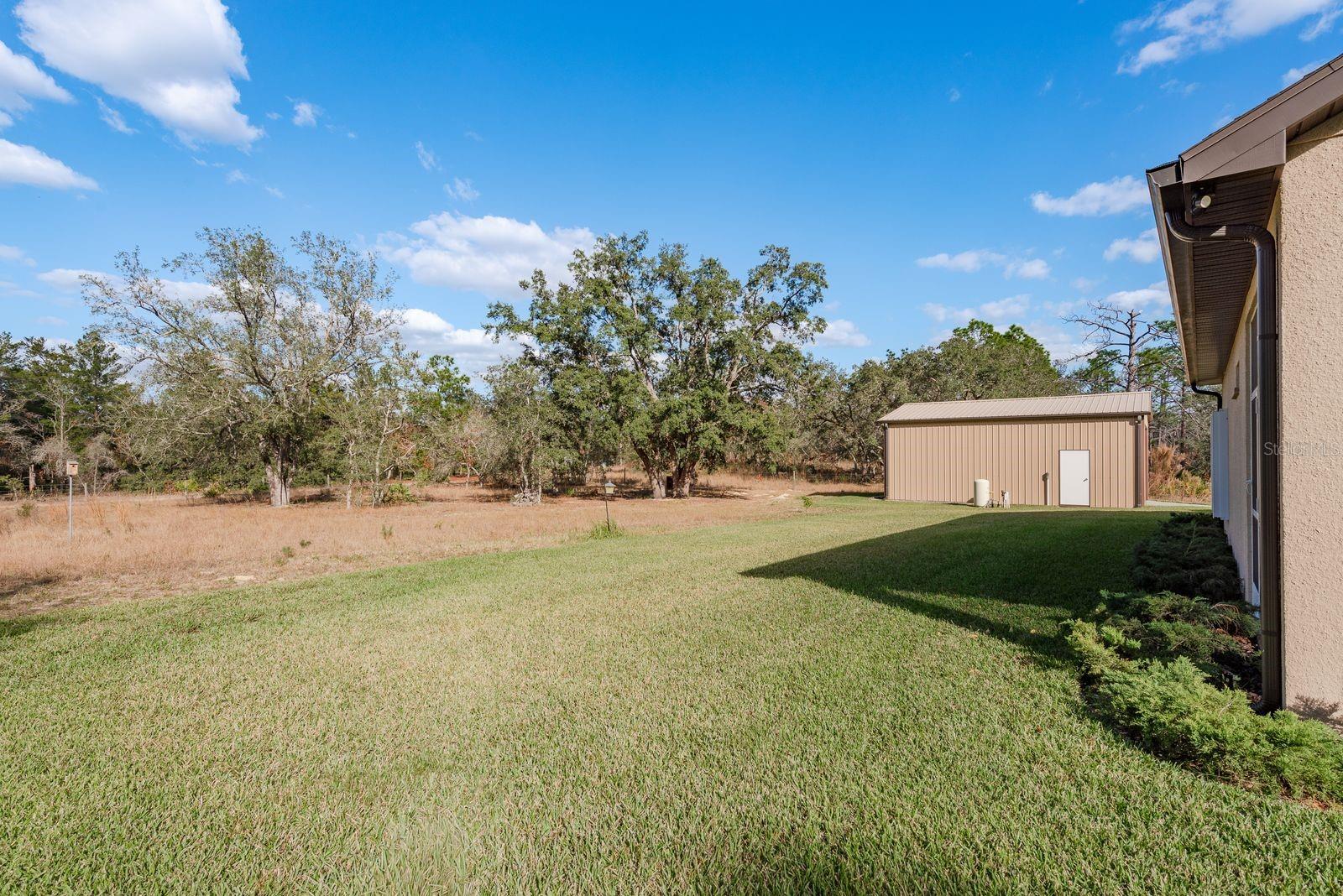 Image 27 of 43 For 12097 Thames Avenue