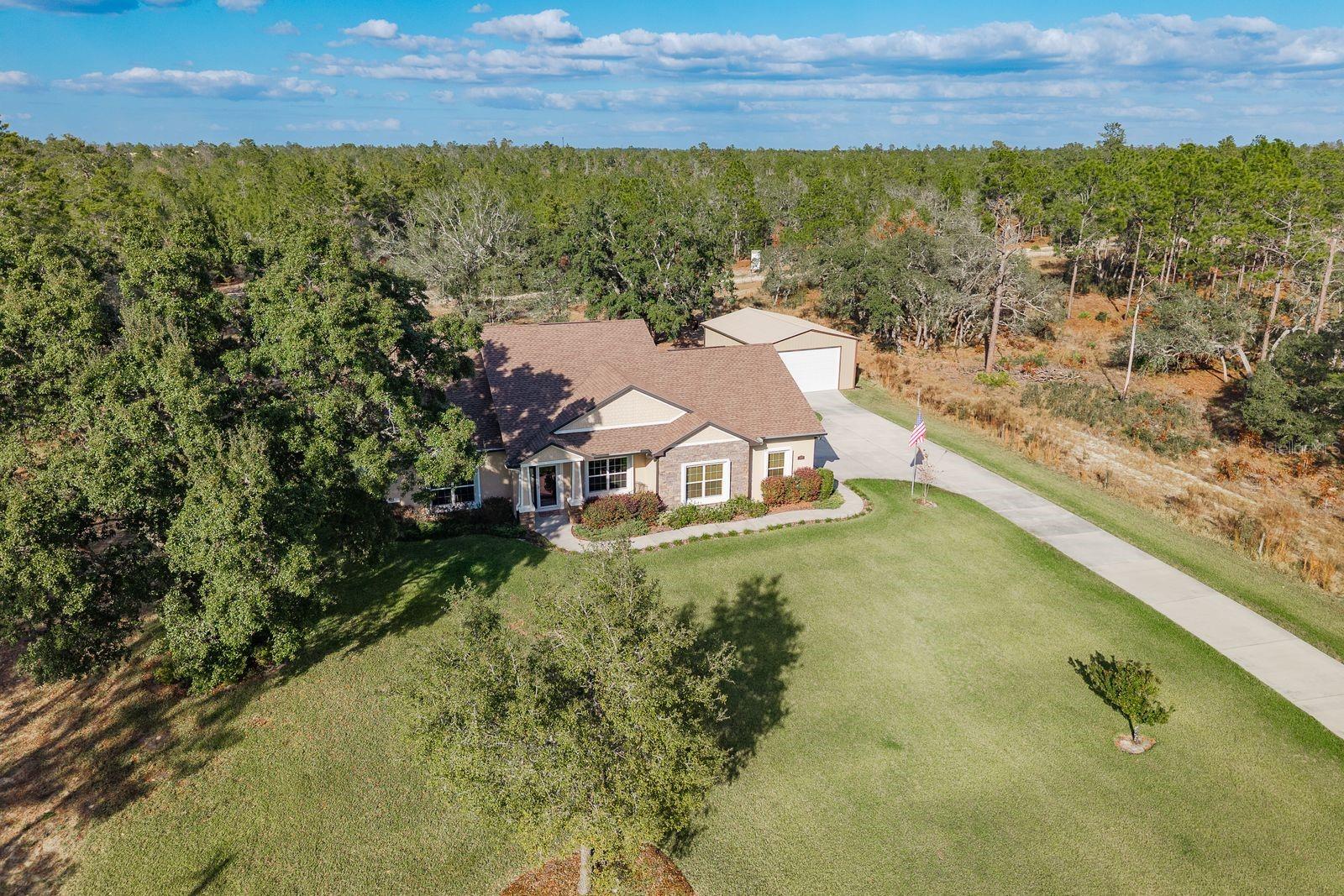 Image 35 of 43 For 12097 Thames Avenue