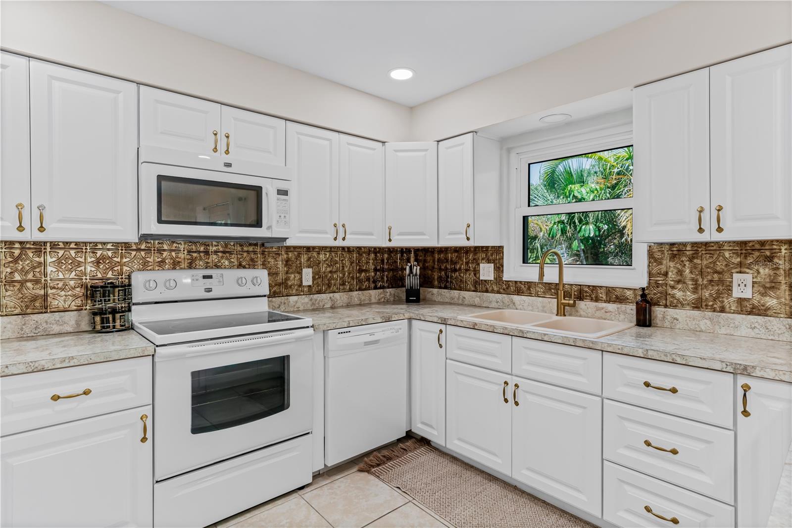 Image 20 of 38 For 115 Canal Avenue 3