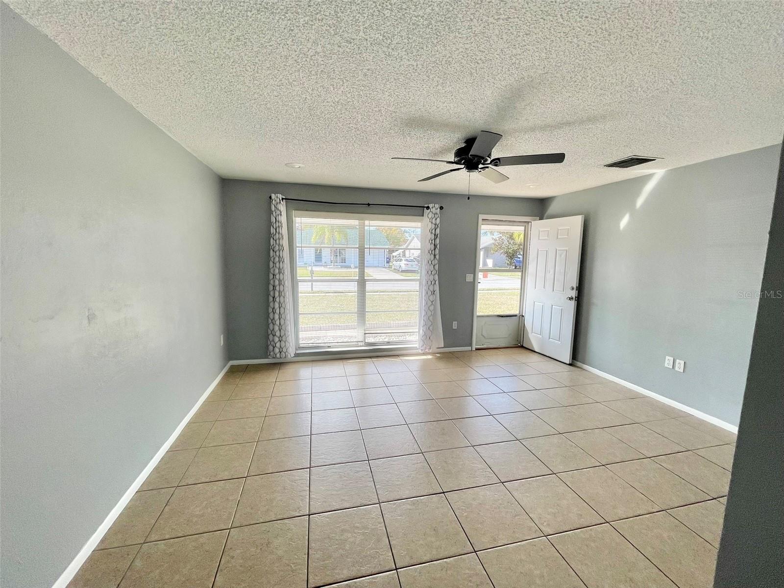 Image 12 of 37 For 3142 Ludlow Drive